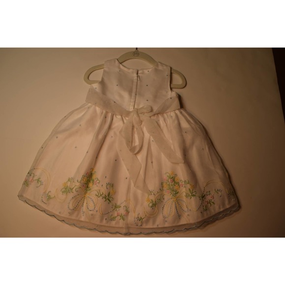 Cinderella Special Occasion Dress Size 18mo in White w/‎ Floral Embroidery - Picture 2 of 8